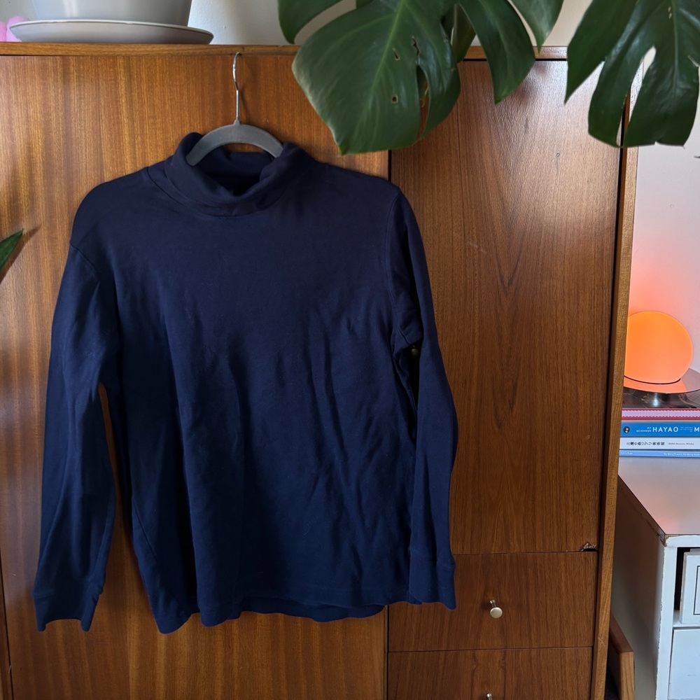 Uniqlo Men's Navy Turtleneck Sweater
